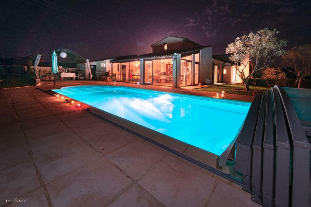 Les Secrets Du Mistral Bed & Breakfast Valensole Ngoại thất bức ảnh